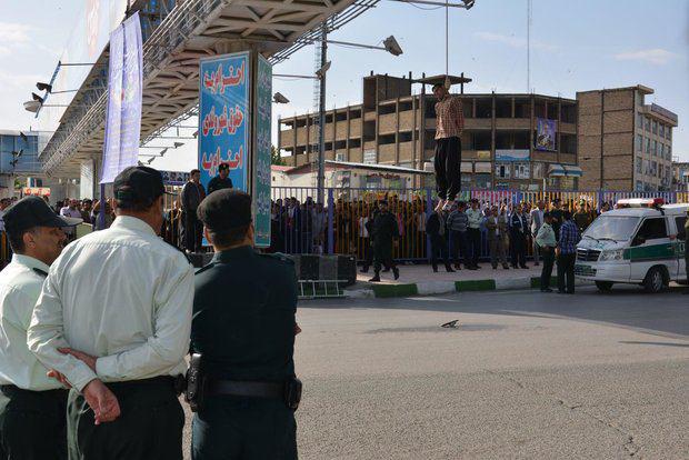اجرای حکم اعدام در ملاعام در شهر کرمانشاه