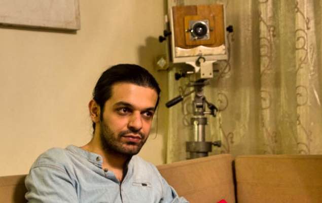 کیوان کریمی، فیلمساز کُرد محبوس در زندان اوین، به مرخصی آمد