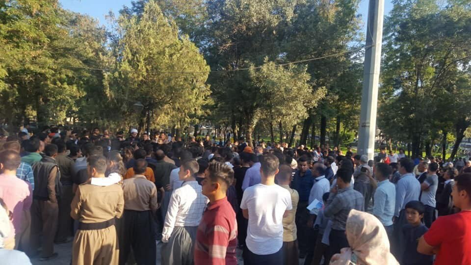 شماری از شرکت‌کنندگان در تجمع علیه حمله ارتش ترکیه به کردستان سوریه (روژئاوا) در مریوان  بازداشت شدند
